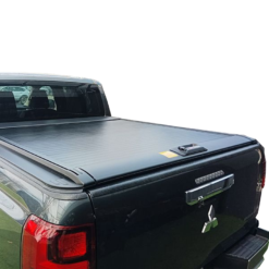 TAPA RETRÁCTIL MANUAL MITSUBISHI L-200 2024 - 2026